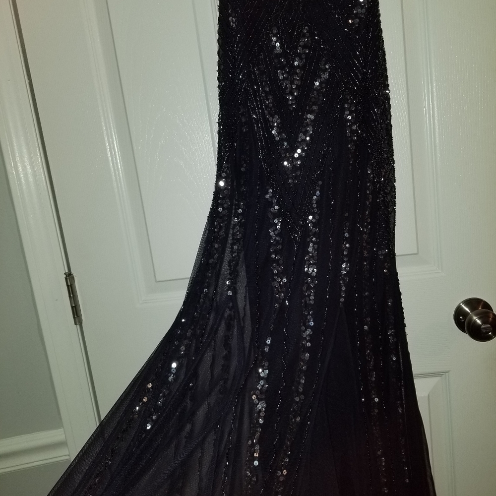 Prom Gown - Picture 2 of 6